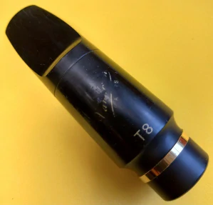 Vandoren 16V  T8 tenor sax