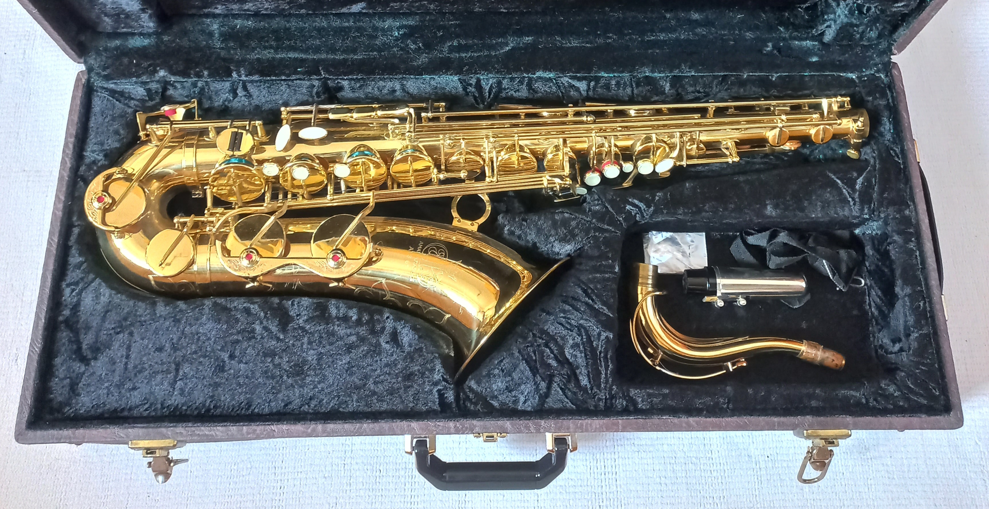 B tenor saxofon Amati ATS-63 ,výr.č.353580