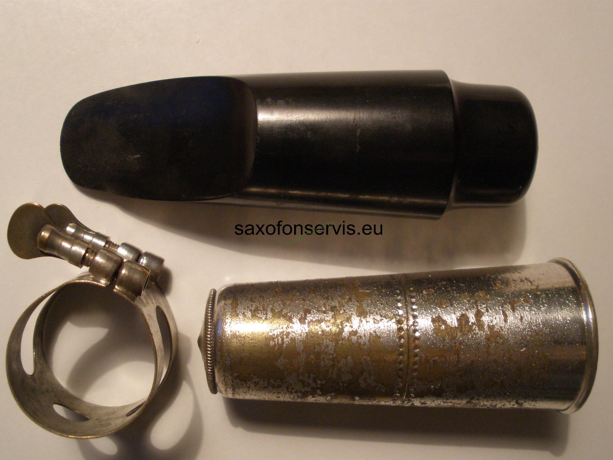 Plastová,starší hubička tenor sax