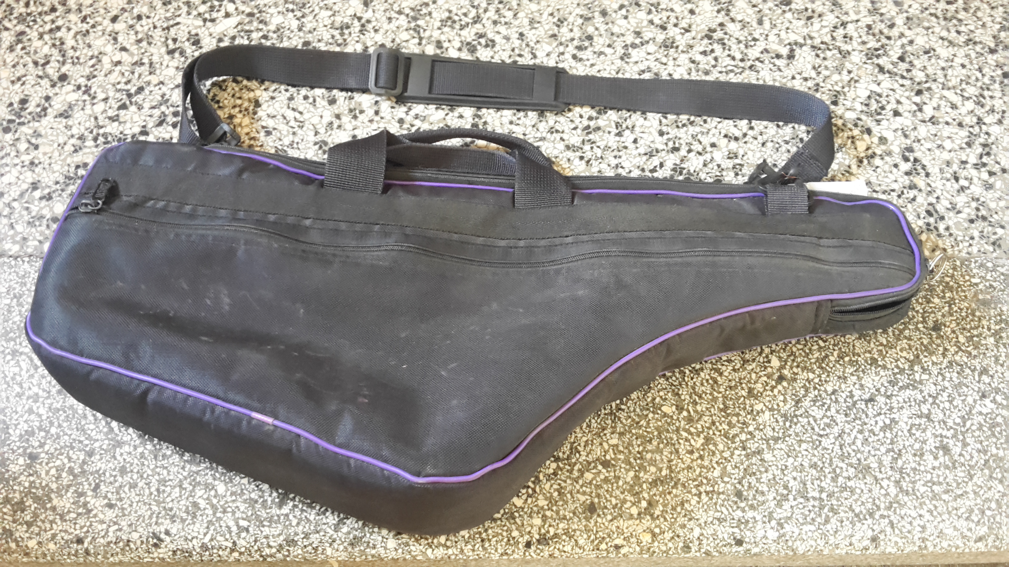 Black & Violet - Pouzdro na alt saxofon 