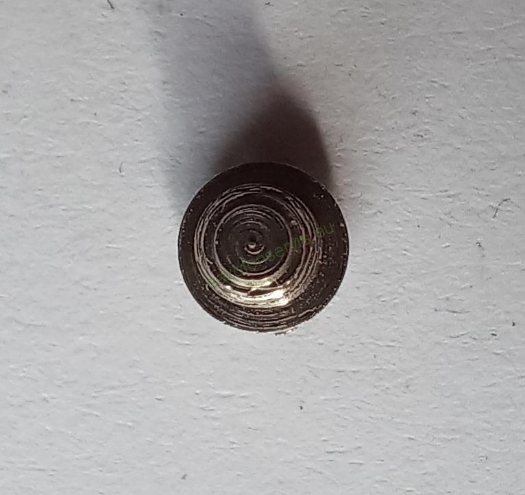 Šroubek niklovaný, větší M 3,4- do chrániče Amati aj.