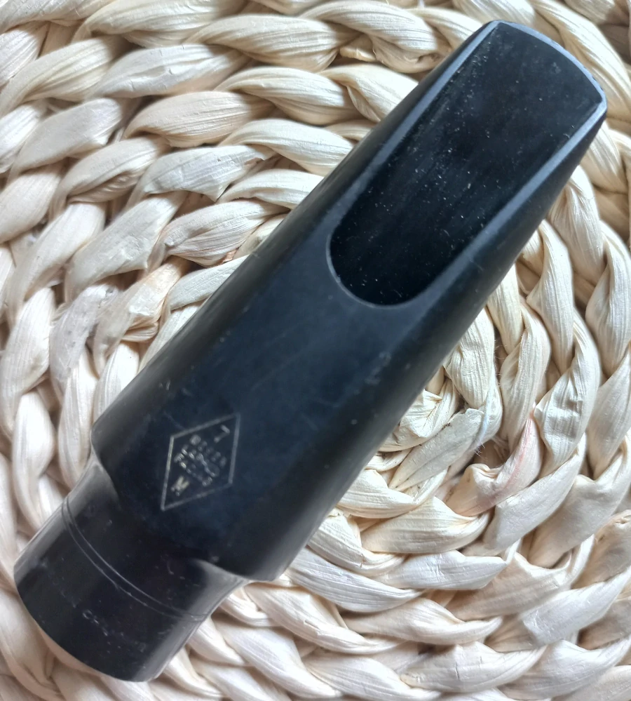 Meyer  7 Alt sax.