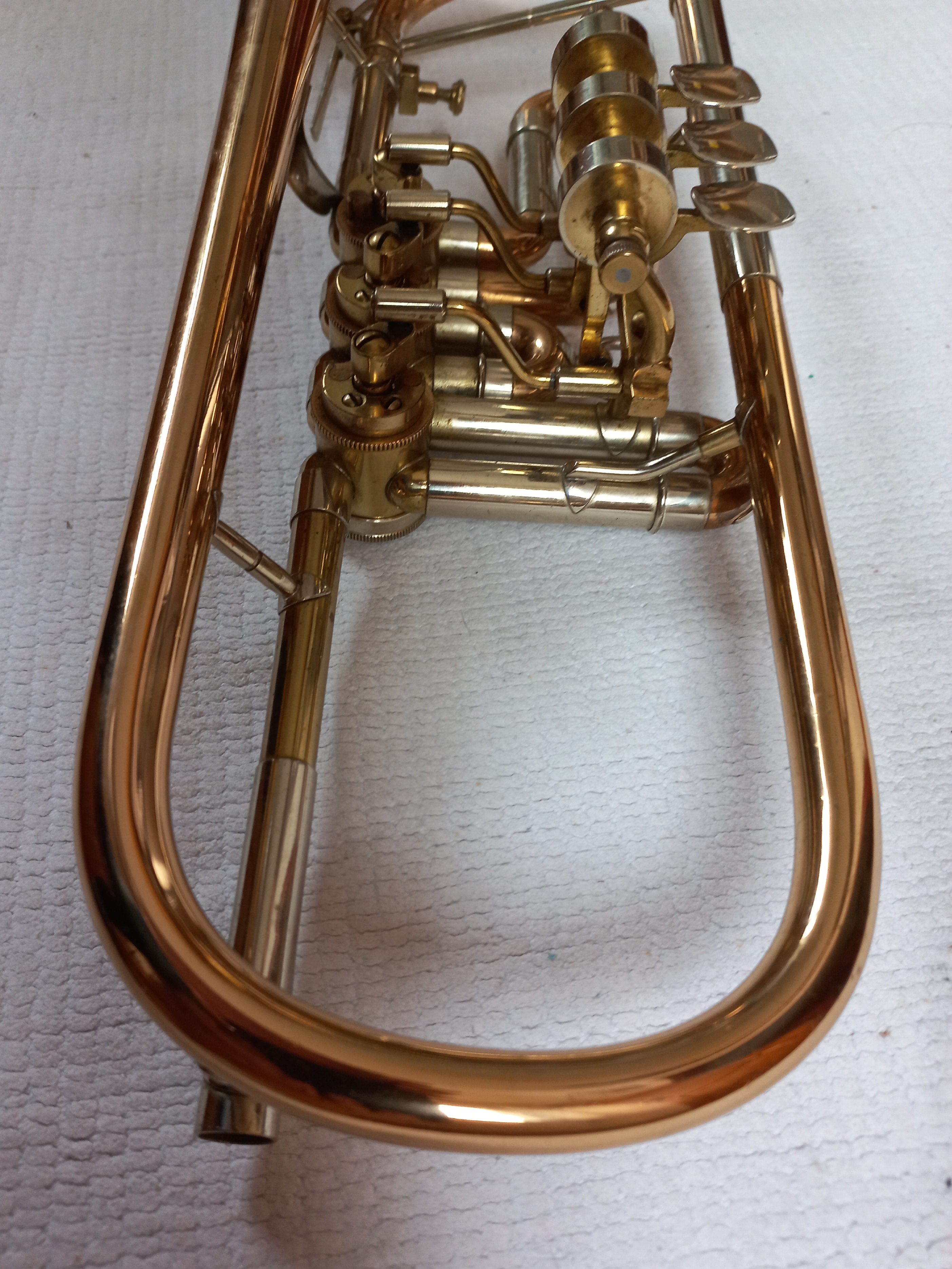 Trumpeta cylindrová Amati.