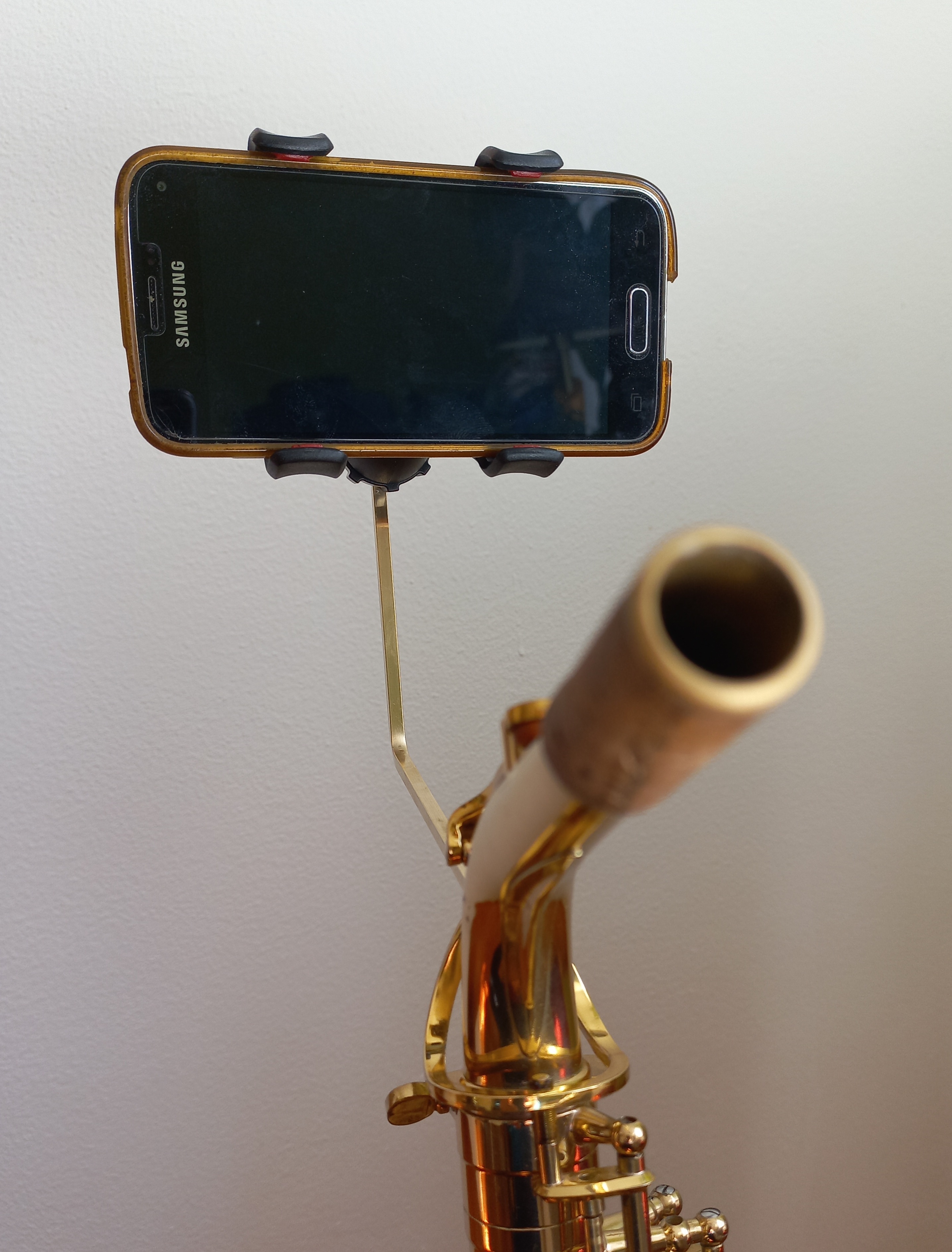 Držák na chytrý telefon - pro saxofon